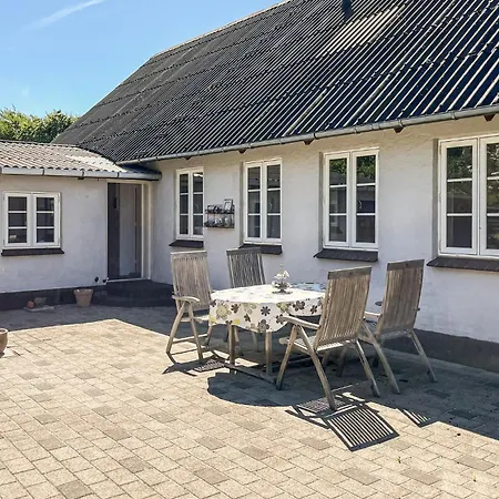 2 Bedroom Pet Friendly In Prázdninový dům Laeso