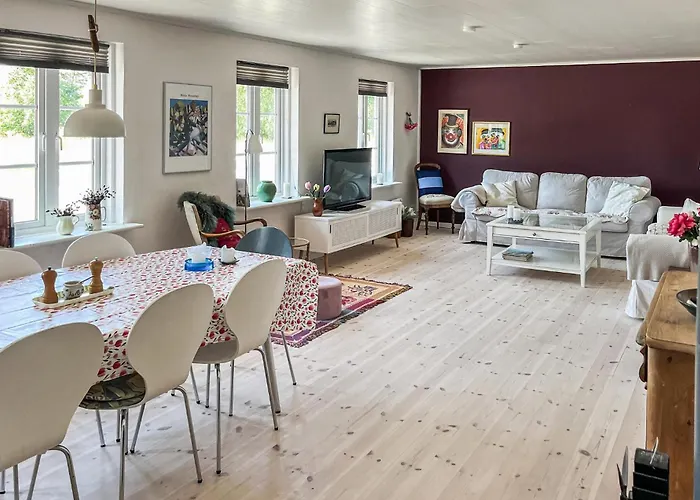 2 Bedroom Pet Friendly In Laeso